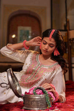 Nayab - Maang Tikka, Earrings & Haath Phool