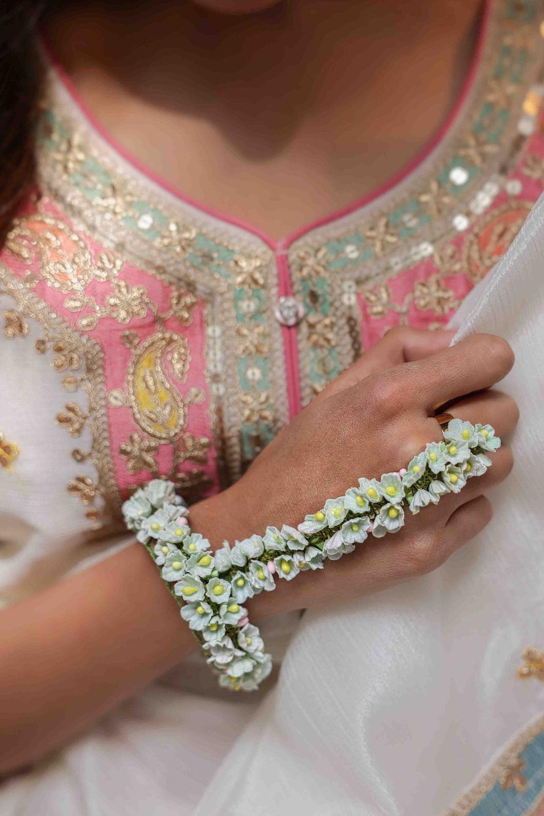 Mahfooz - Maang Tikka, Earrings & Haath Phool