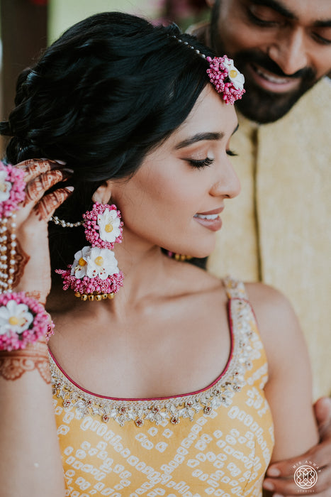 Bestselling off-white bridal jewelry look from Prune India collection.