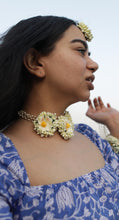 Load image into Gallery viewer, Set of Five - Maang Tikka, Earrings, Choker, Floral Bangles &amp; Kaleere
