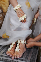 Natasha Shah for Prune India - Maang Tikka, Standard Jhumkie, Standard Haath Phool & Anklets (2FMT, SJ,SHP, 8FA)