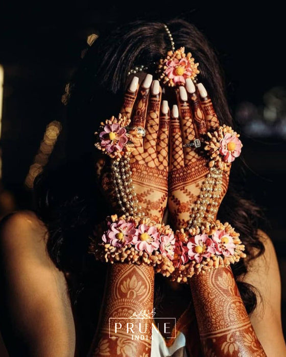 Richa Moorjani wearing floral haldi jewellery by Prune India