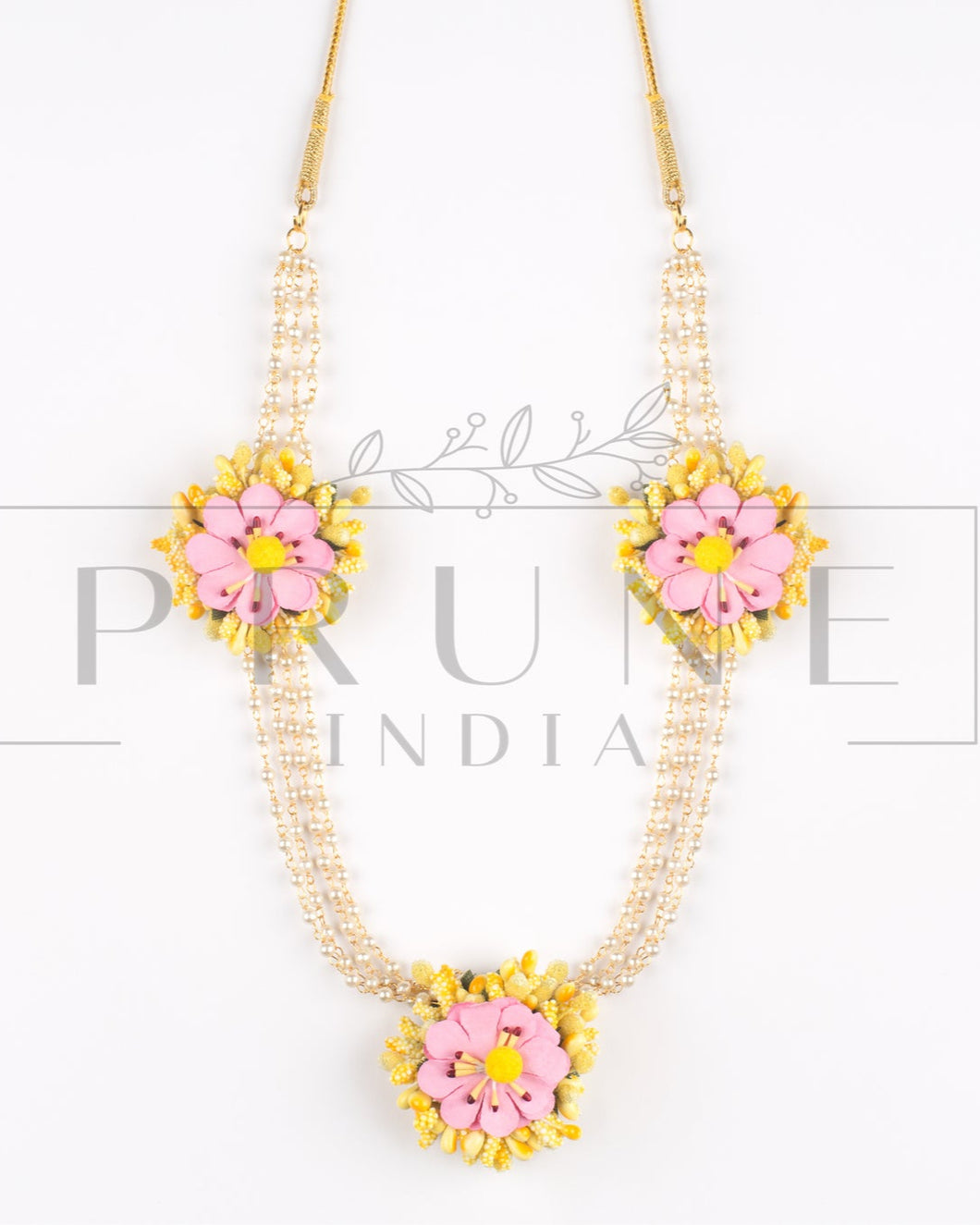 Three Flower Necklace in Bud Flower