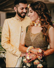 Luxury wedding accessories - Maang Tikka, Jhumkie, Choker & Haath Phool with Kaleere (MT, SJ, 6FC, HPK)