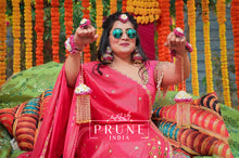 Load image into Gallery viewer, Set of Four - Maang Tikka, Jhumkie, Haath Phool &amp; Kaleere (MT, SJ, SHP, PIFK BT 0041)
