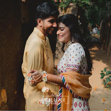Load image into Gallery viewer, Bride in Set of Two - Haath Phool &amp; Kaleere
