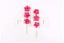 Load image into Gallery viewer, Hot Pink Three Flower Anklets
