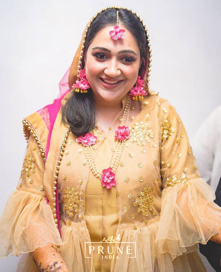Bride in Set of Four - Maang Tikka , Jhumkie , Necklace & Haath Phool