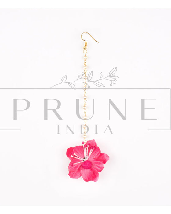 Hot Pink Single Flower Maang Tikka