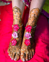 Bride in Set of Five - Maang Tikka , Earrings with Floral Kaanchain , Choker , Haath Phool & Anklets