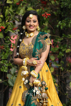 Set of Four - Maang Tikka, Five drop Earrings, Choker & Haath Phool (MT, 5DE, 3FC, HPK)