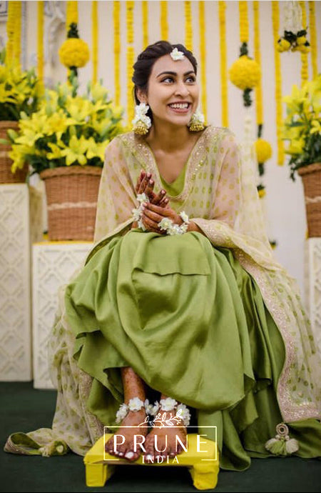 Bride in Set of Four - Maang Tikka, Jhumkie, Haath Phool & Anklets